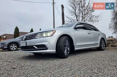 Седан Volkswagen Passat 2015 в Липовій Долині