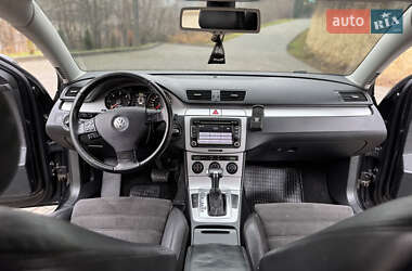 Універсал Volkswagen Passat 2009 в Тернополі