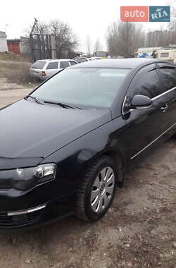 Седан Volkswagen Passat 2008 в Києві