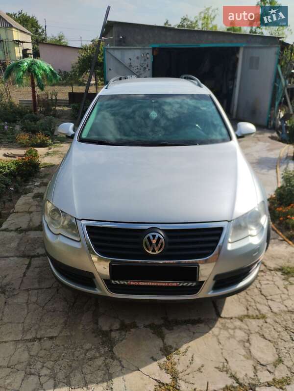 Універсал Volkswagen Passat 2008 в Вознесенську