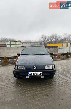 Седан Volkswagen Passat 1992 в Мурафі