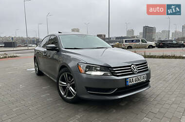 Седан Volkswagen Passat 2013 в Києві