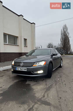 Седан Volkswagen Passat 2013 в Харкові