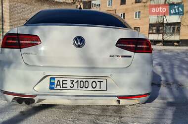 Седан Volkswagen Passat 2015 в 