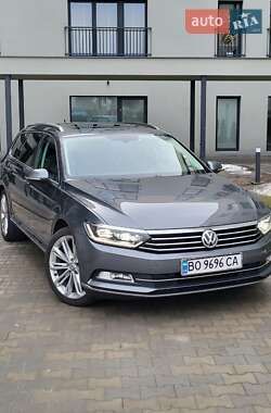 Универсал Volkswagen Passat 2015 в Гусятине