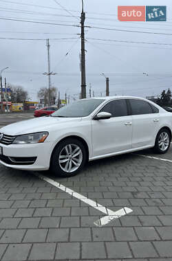 Седан Volkswagen Passat 2012 в Черкасах