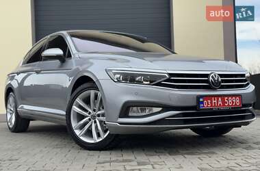 Седан Volkswagen Passat 2020 в Стрию