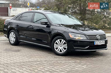 Седан Volkswagen Passat 2013 в Киеве