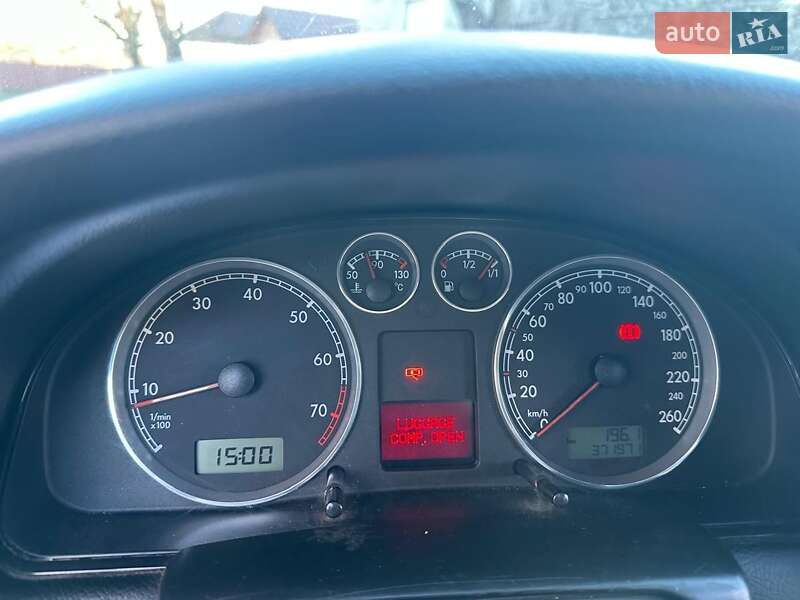 Седан Volkswagen Passat 2003 в Конотопе
