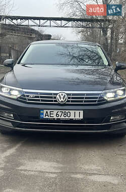 Седан Volkswagen Passat 2018 в Запорожье