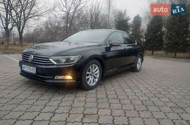 Седан Volkswagen Passat 2015 в Дніпрі