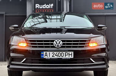 Седан Volkswagen Passat 2015 в Києві