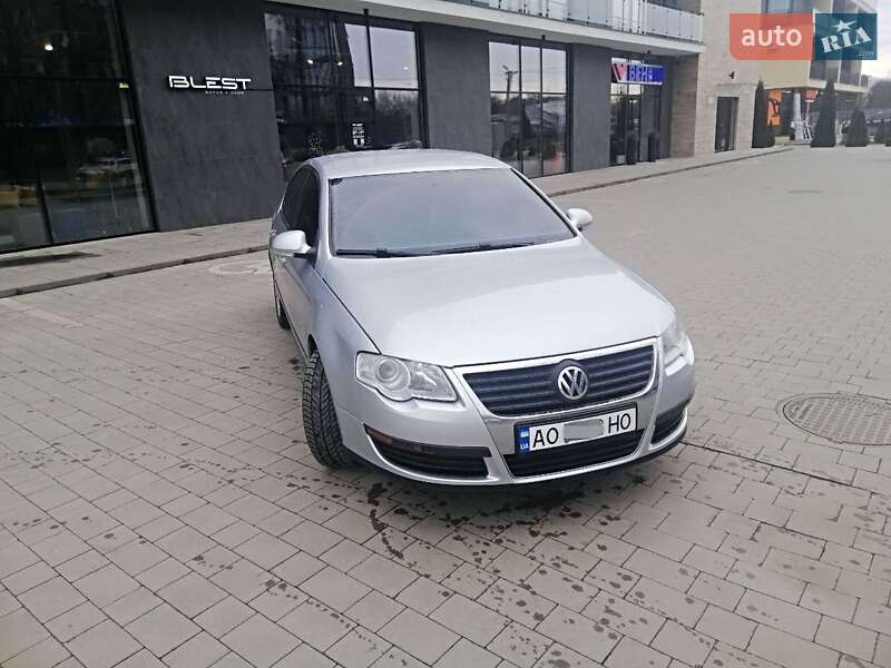 Седан Volkswagen Passat 2006 в Ужгороде