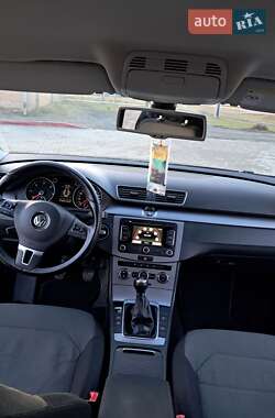 Универсал Volkswagen Passat 2011 в 