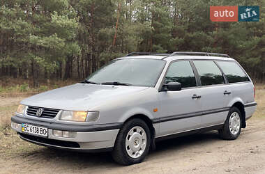 Універсал Volkswagen Passat 1996 в Харкові