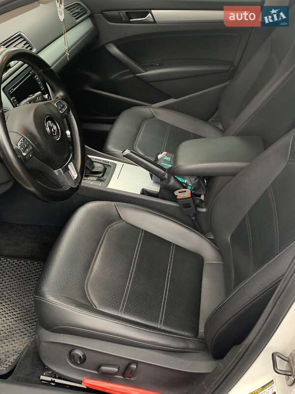 Седан Volkswagen Passat 2012 в Запорожье