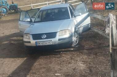 Седан Volkswagen Passat 2002 в Шумську