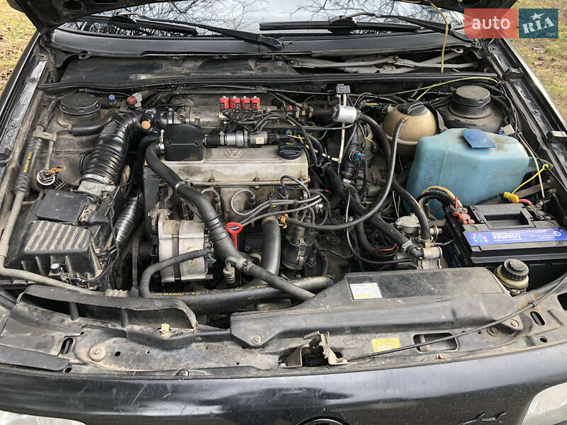 Универсал Volkswagen Passat 1992 в Клевани