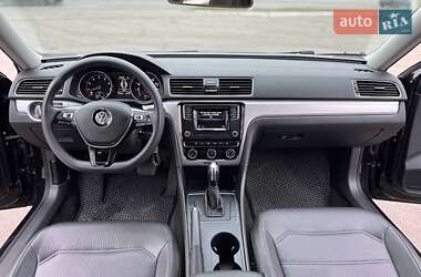 Седан Volkswagen Passat 2018 в Львові