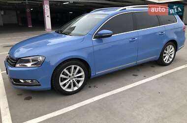 Універсал Volkswagen Passat 2014 в Києві