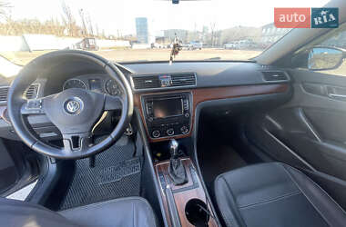 Седан Volkswagen Passat 2013 в 
