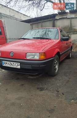 Седан Volkswagen Passat 1991 в Житомире