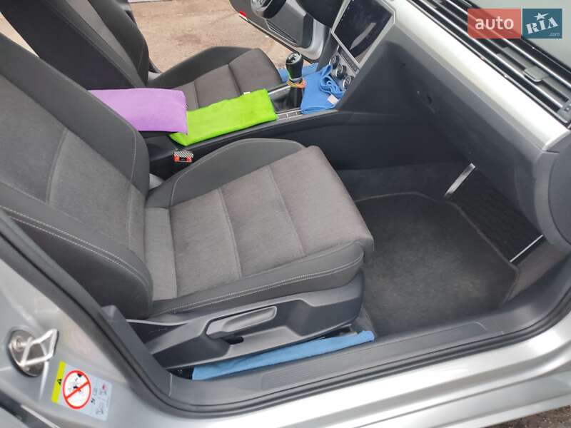 Универсал Volkswagen Passat 2018 в Каменском