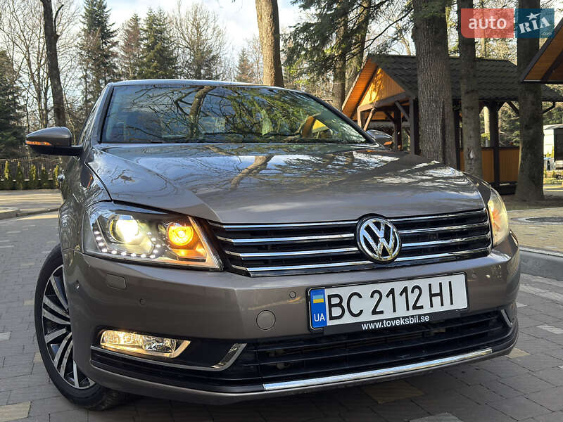 Седан Volkswagen Passat 2011 в Дрогобыче
