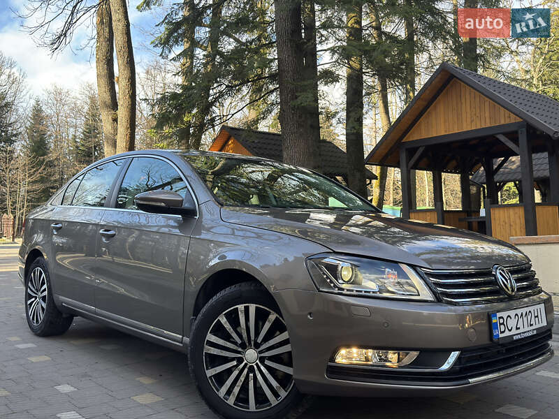 Седан Volkswagen Passat 2011 в Дрогобыче