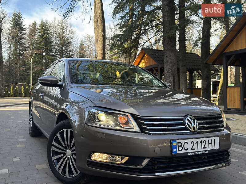 Седан Volkswagen Passat 2011 в Дрогобыче