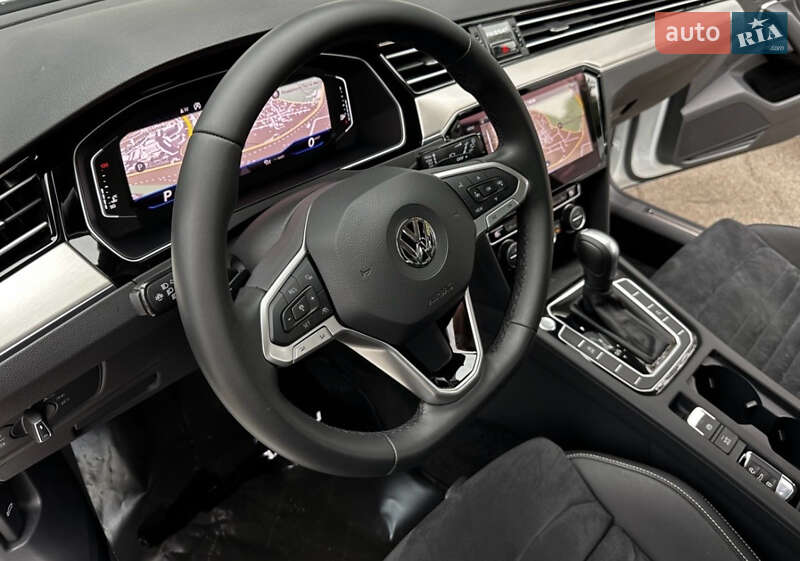 Универсал Volkswagen Passat 2019 в Киеве