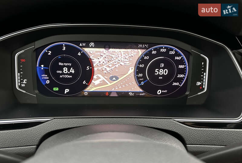 Универсал Volkswagen Passat 2019 в Киеве