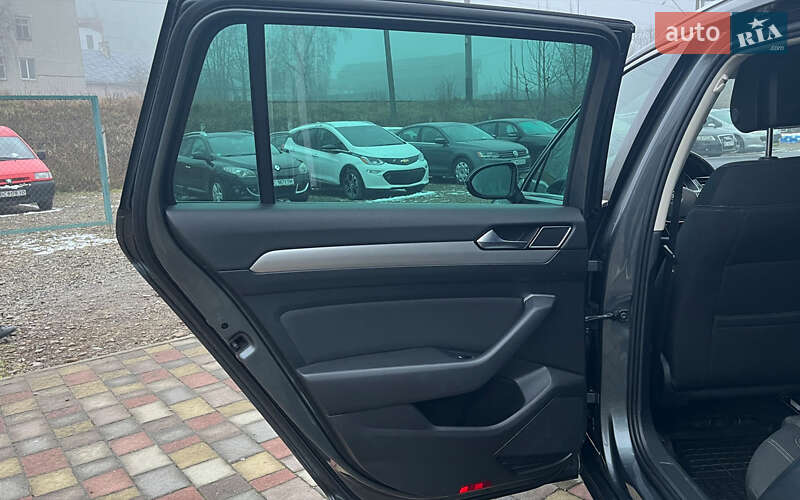 Универсал Volkswagen Passat 2015 в Стрые