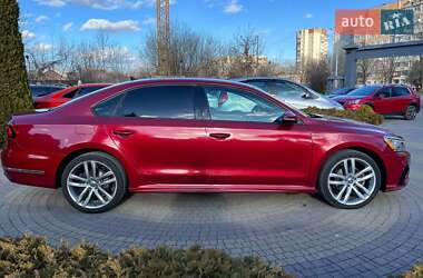 Седан Volkswagen Passat 2017 в 