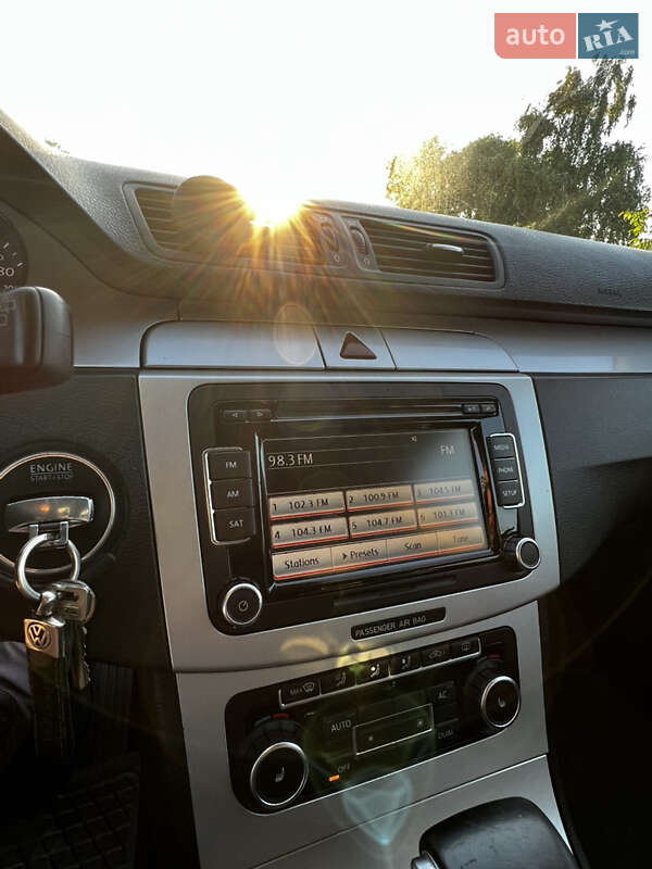 Универсал Volkswagen Passat 2010 в Тернополе