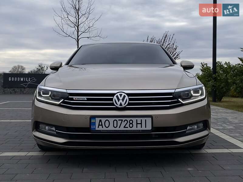 Седан Volkswagen Passat 2016 в Мукачево