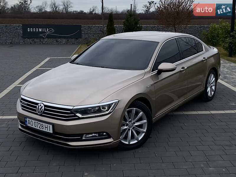 Седан Volkswagen Passat 2016 в Мукачево