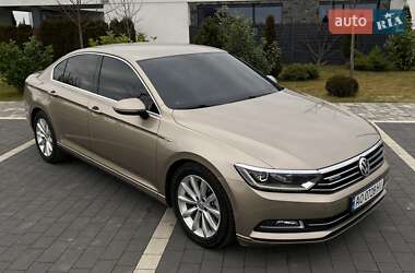 Седан Volkswagen Passat 2016 в Мукачево