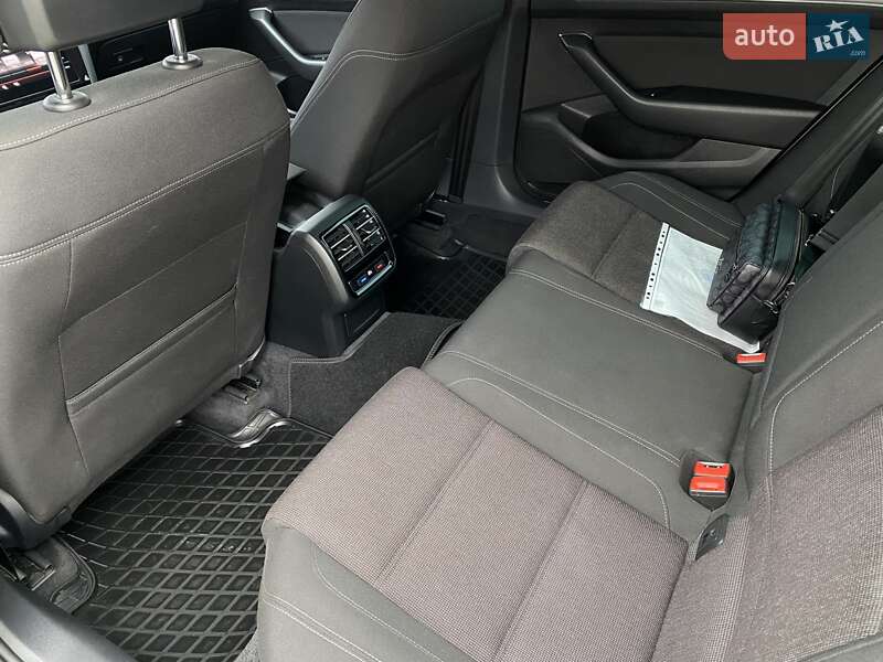 Седан Volkswagen Passat 2016 в Мукачево