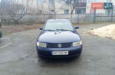 Седан Volkswagen Passat 2000 в Радомишлі