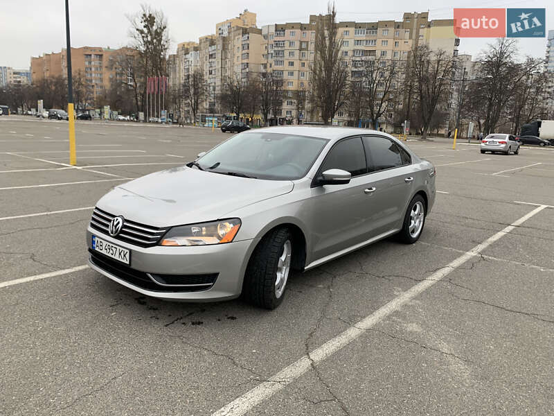 Седан Volkswagen Passat 2012 в Броварах