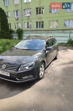 Универсал Volkswagen Passat 2012 в Броварах