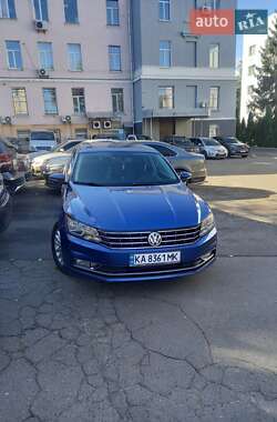 Седан Volkswagen Passat 2017 в Києві