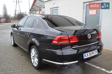 Седан Volkswagen Passat 2013 в Виннице