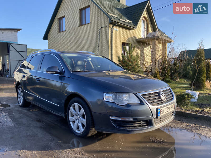 Універсал Volkswagen Passat 2009 в Костопілі