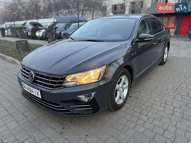 Седан Volkswagen Passat 2016 в Одесі