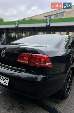 Седан Volkswagen Passat 2011 в 