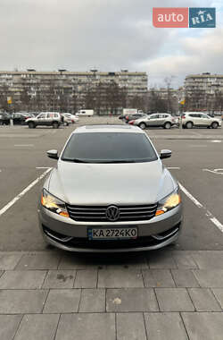 Седан Volkswagen Passat 2013 в 