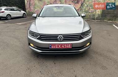 Універсал Volkswagen Passat 2015 в Рівному