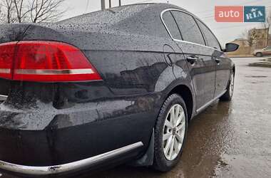 Седан Volkswagen Passat 2011 в Харькове